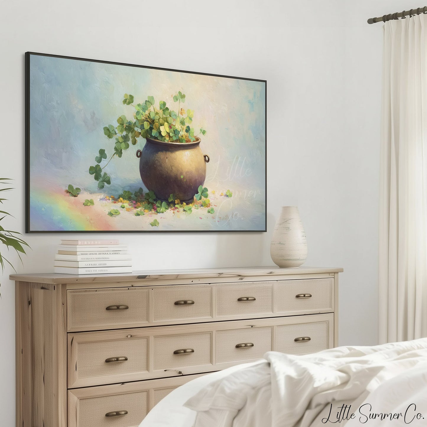 Clover Pot Frame TV Art displayed on a TV