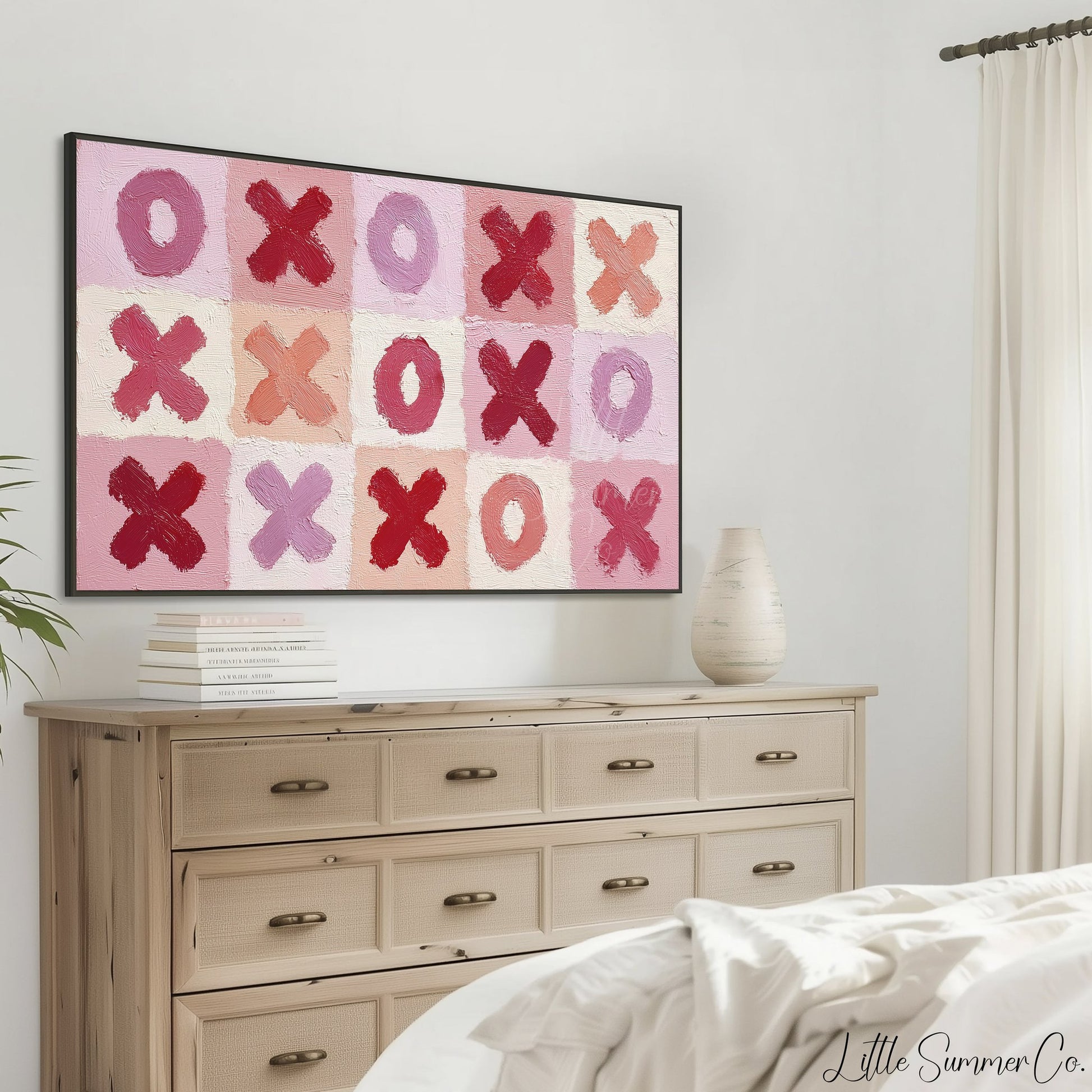 XOXO Valentine's Pattern Frame TV Art displayed on a TV