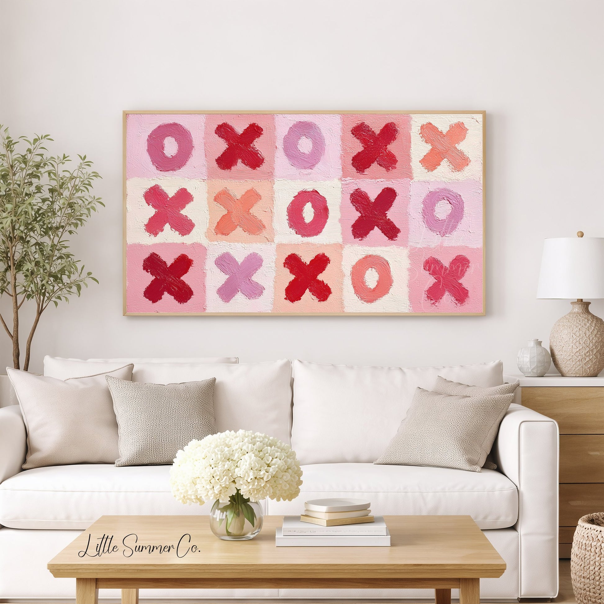 XOXO Valentine's Pattern Frame TV Art displayed on a TV