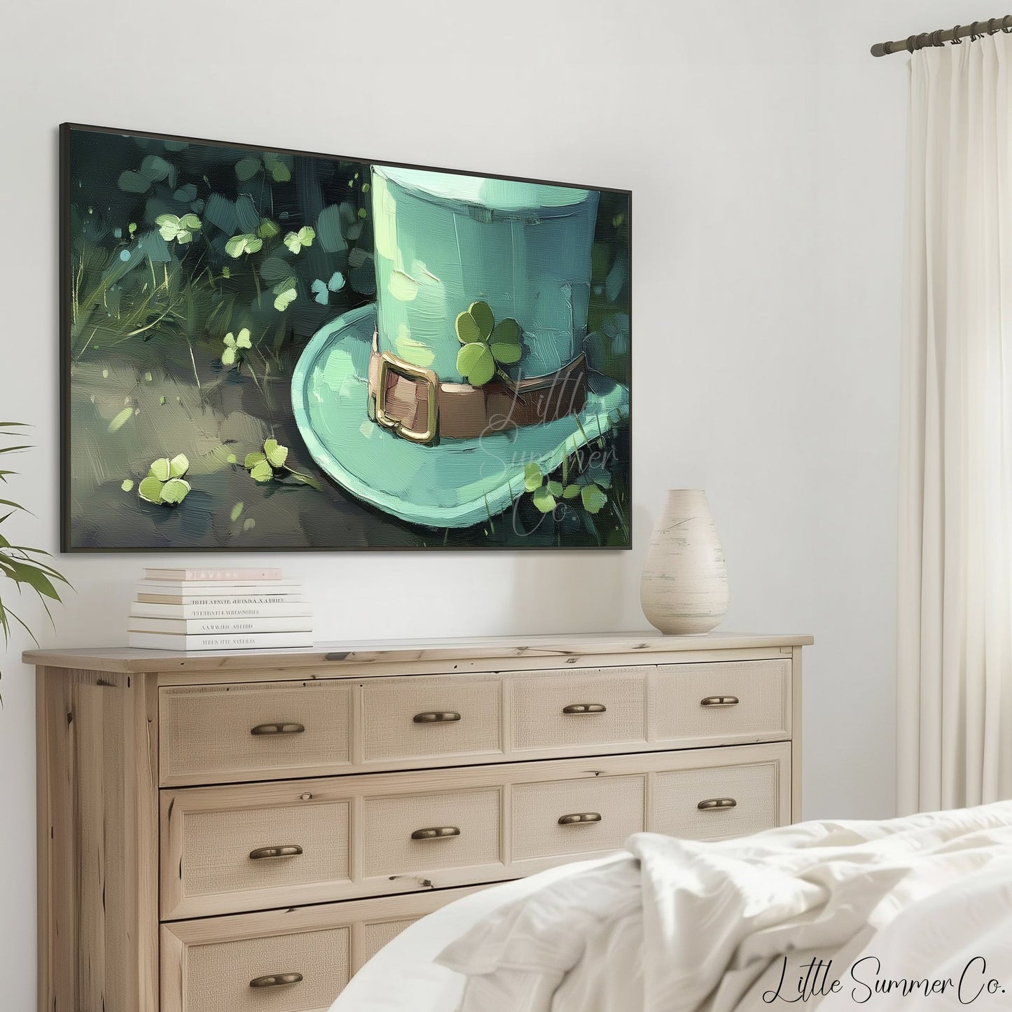 Leprechaun Hat and Shamrock Frame TV Art displayed on a TV