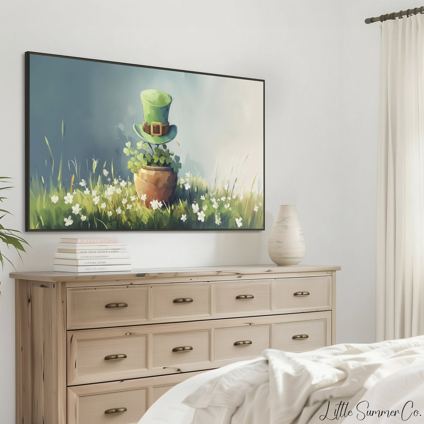 Shamrock Pot and Leprechaun Hat Frame TV Art displayed on a TV
